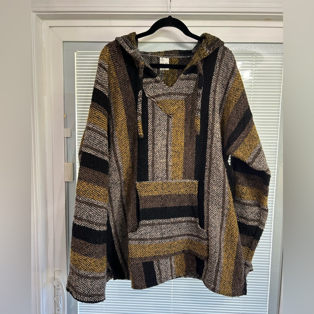 Artesanias Cuamatzi Mexican Baja Poncho HoodieSurfer Skater DrugRug Pullover XXL